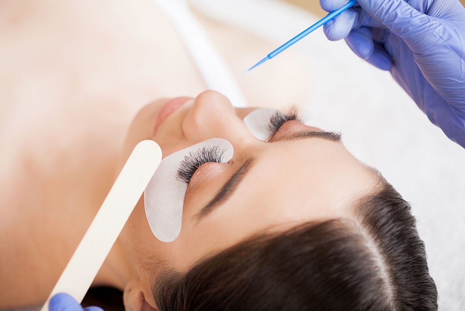 Are Your Eyelash Extensions Falling Out? 3 Tips to Avoid Lash