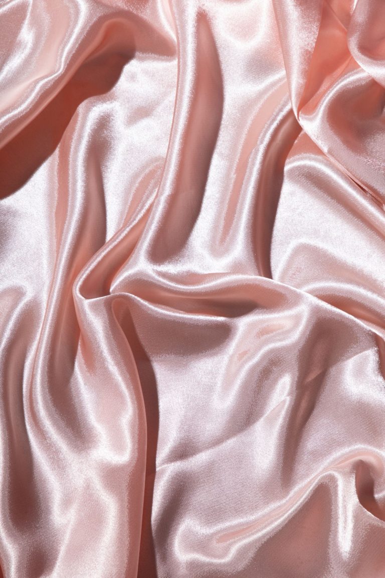 The Top Benefits of Silk Pillowcases